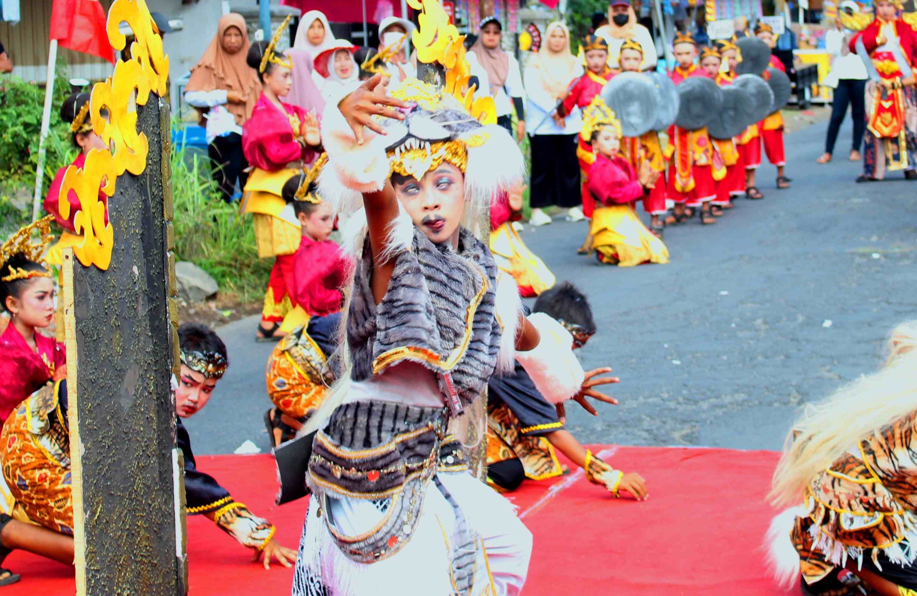 Karnaval HUT RI ke-80 di Kecamatan Kunir Tampilkan Semangat Persatuan dan Kreativitas 